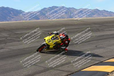 media/Feb-07-2025-CVMA Friday Practice (Fri) [[7034960ba2]]/4-Racer 4/Session 2 (Bowl)/